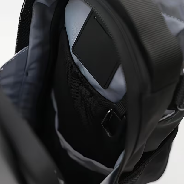 FitMag™ – Bolso Deportivo con Fijación Magnética